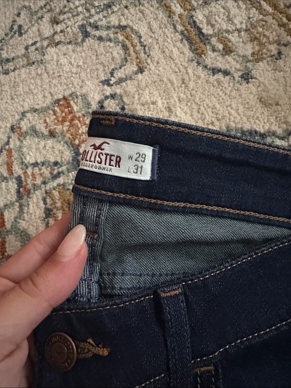 Hollister Junior’s Dark Blue Skinny Jeans - Picture 2 of 4